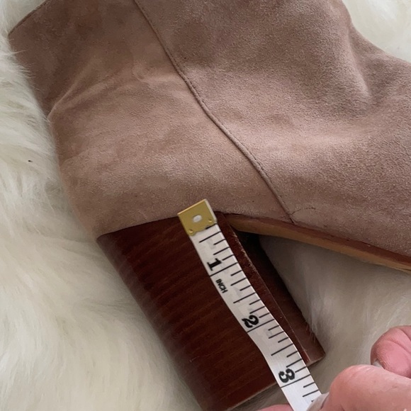 Vince Camuto suede Ankle Boots - Beige - Picture 10 of 10